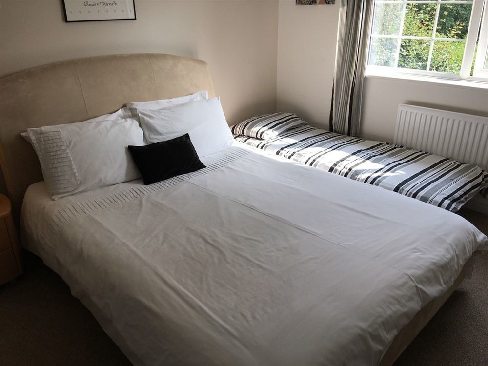 SleepNeat Bed and Breakfast Ascot  Buitenkant foto